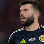 Hibs sign Scotland’s Hanley on two-year deal