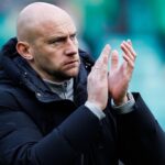 Boss Gray agrees new three-year Hibernian contract